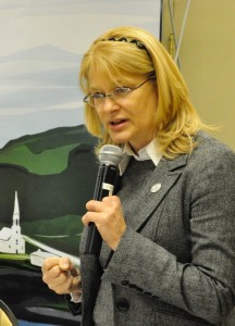 «Tout ce que les ruraux ont obtenu au fil des ans, ils l’ont obtenu à force de batailles. Il n’y a jamais eu de cadeau.» - Claire Bolduc, présidente de Solidarité rurale du Québec. photo : Nicolas Falcimaigne