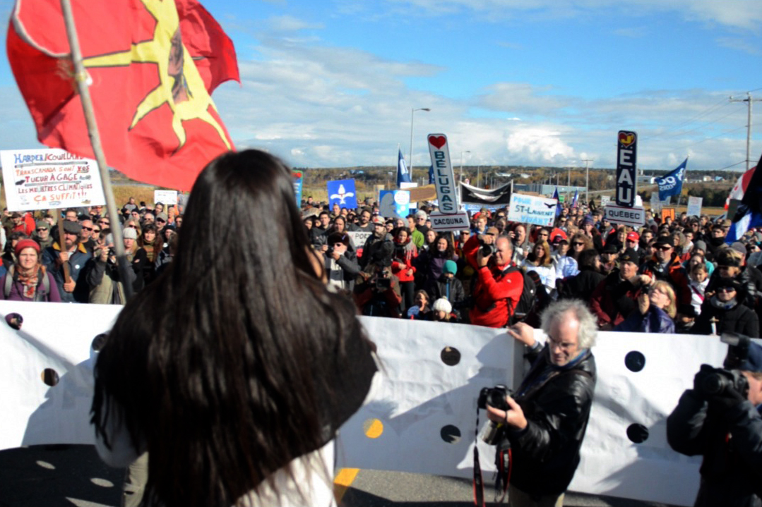 La foule déferle sur Cacouna [vidéo]